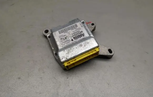 Renault Espace - Grand espace IV Airbag control unit/module 8200343321A