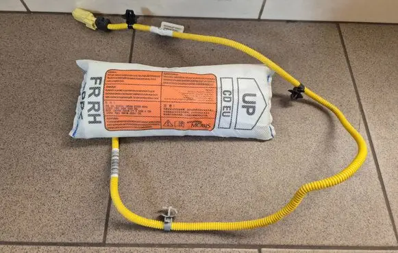 KIA Ceed Seat airbag 80620J7000