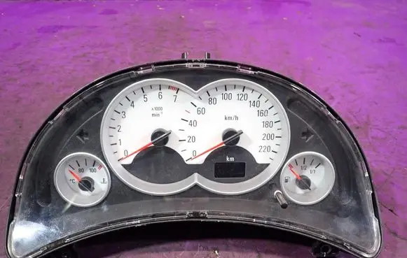 Opel Corsa D Speedometer (instrument cluster) 