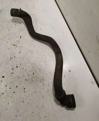 Volvo V70 Engine coolant pipe/hose s4000256