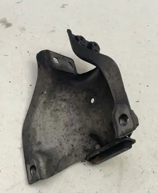 Audi A4 S4 B8 8K Engine mounting bracket 8K0399060 8K0399060A