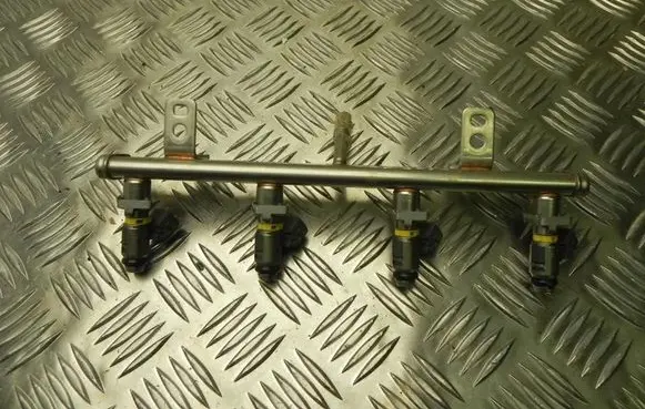 Fiat 500X Fuel distributor 55259684 VD10367