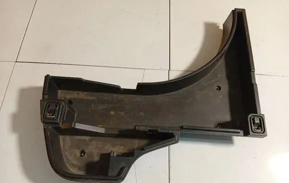 Hyundai i30 Spare wheel section trim 857512R700