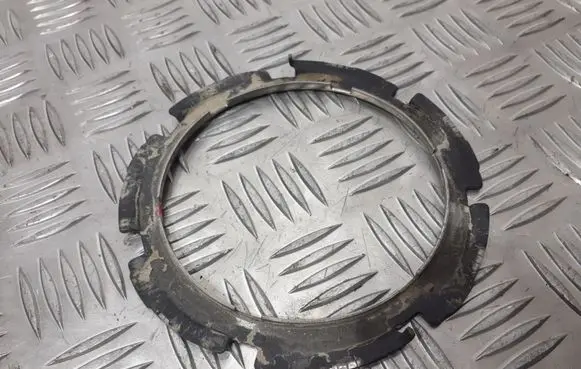 Audi A8 S8 D3 4E In tank fuel pump screw locking ring/nut 