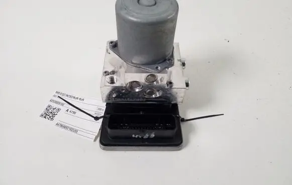 Mercedes-Benz EQC ABS Pump A2939009100