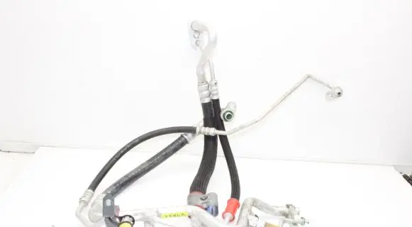 Tesla Model 3 Air conditioning (A/C) pipe/hose 109215700F