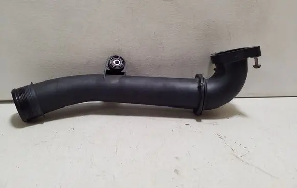 Audi A1 Intercooler hose/pipe 04L145762AM