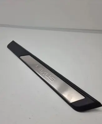 Lexus ES VII XZ10 Front sill trim cover 6791133150