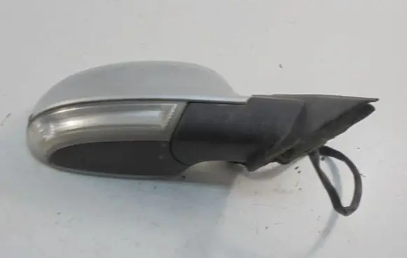 Volkswagen PASSAT B5.5 Manual wing mirror 010781