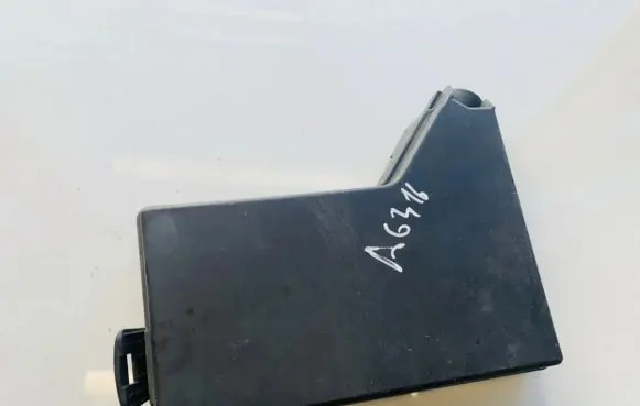 Nissan Qashqai Fuse box cover 24382jd00b 319136438
