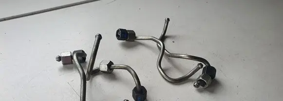 Mazda CX-5 Fuel line pipe