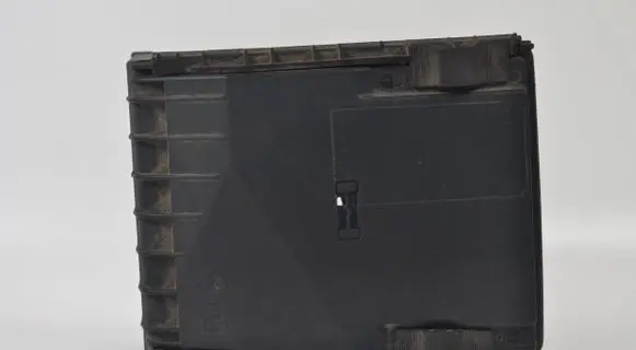 Volkswagen Golf Plus Fuse box cover 1K0937132F 014189871 017180061