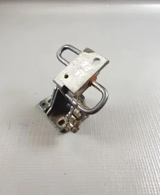 Audi A8 S8 D3 4E Front door lower hinge 4E0831411C