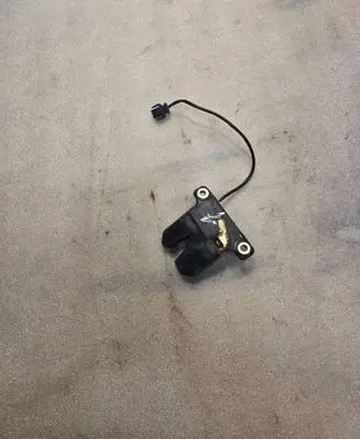 Audi A8 S8 D2 4D Loading door lock 