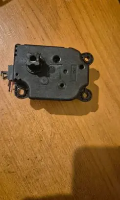 Opel Insignia A Air flap motor/actuator 13372987 16456434R