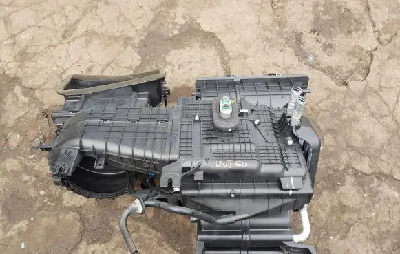 Hyundai i30 Interior heater climate box assembly 97200-A6020