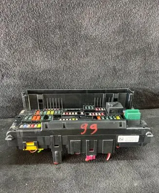 BMW 5 F10 F11 Fuse module 9252815 317033442 02945391