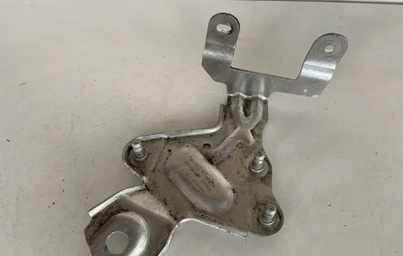 Audi Q7 4M ABS pump bracket 4M0614125F