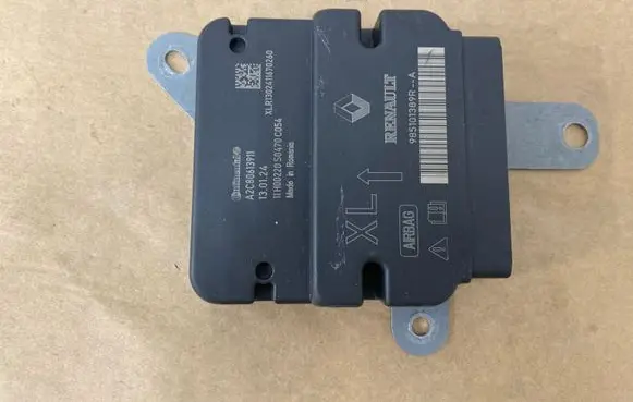 Renault Clio IV Airbag control unit/module 985101389R A2C80613911