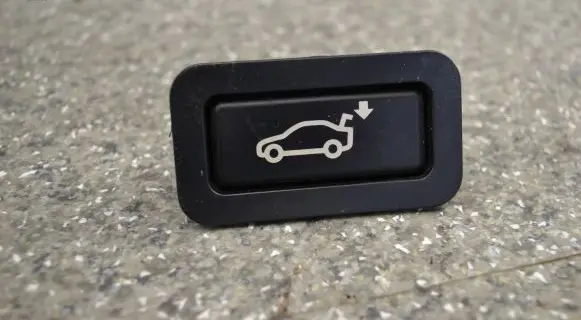 BMW 7 E65 E66 Tailgate/boot open switch button 8375580 50359801