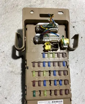 Subaru Outback Fuse box set 82201AJ000