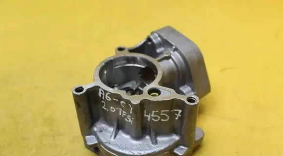 Audi A6 C7 Vacuum pump 06L145100B