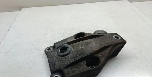 BMW 6 F12 F13 Engine mounting bracket 6777623 22116777623