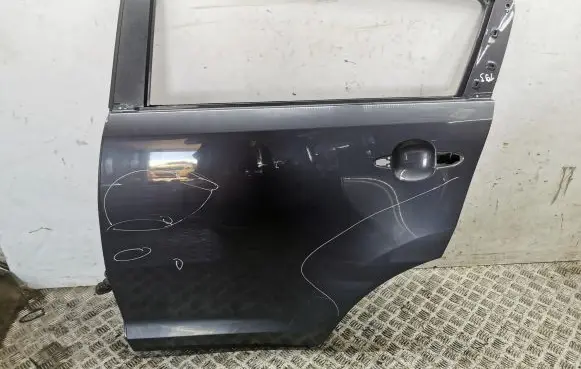 KIA Sportage Rear door