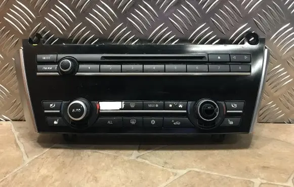 BMW 5 F10 F11 Climate control unit 9224716