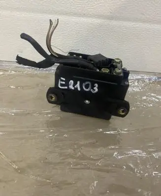 Mercedes-Benz E W210 Other devices 0165458832 E2103