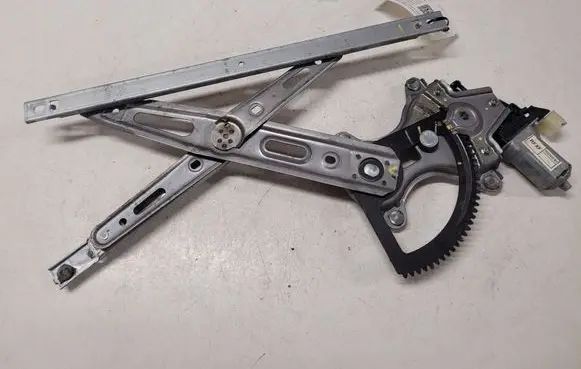 Hyundai i20 (PB PBT) Front door window regulator with motor 988101J100 2621004680