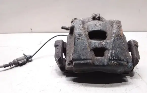 Audi A5 Sportback 8TA Front brake caliper