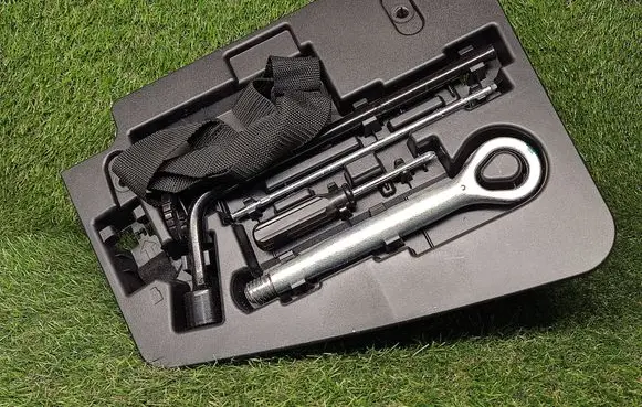 Lexus GS 250 350 300H 450H Tool set 6259730020