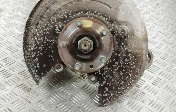 Land Rover Evoque I Rear wheel hub