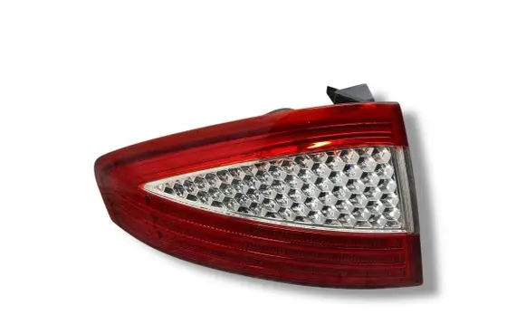 Ford Mondeo MK IV Rear/tail lights 7S7113405A