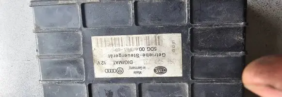 Audi A4 S4 B5 8D Gearbox control unit/module 096927731