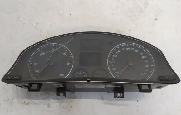 Volkswagen Golf V Speedometer (instrument cluster) 1K0920861B V0020000 VWZ7Z0D0689541