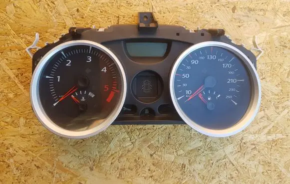 Renault Megane II Speedometer (instrument cluster) 8200720321L 8200720321 4HJE057399