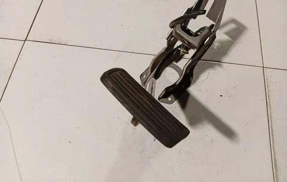 Honda Civic Brake pedal 
