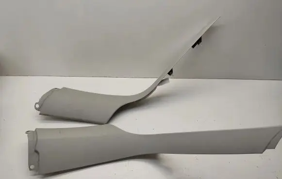 (D)pillar trim (top)