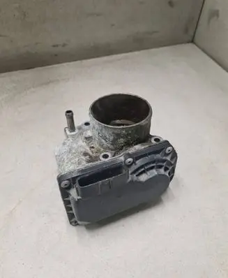 Toyota Prius (XW50) Throttle valve 2203037060