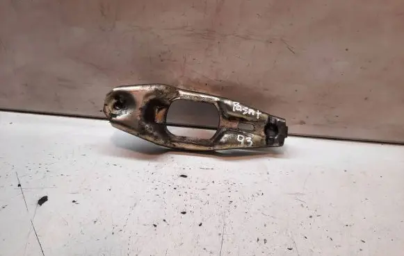 Volkswagen PASSAT B4 Clutch release arm fork 012141719B