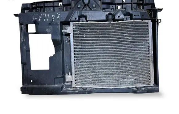 Peugeot 208 I Radiator set 9674813580