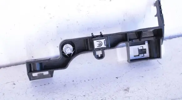 Dodge RAM 1500 DS Headlight/headlamp mounting bracket CH2509108 DGK005AR