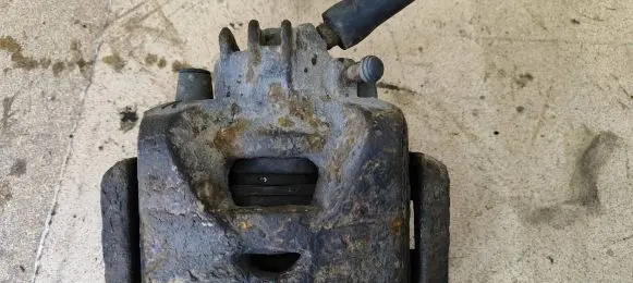 Citroen C4 I Picasso Front brake caliper