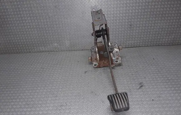 Chevrolet Kalos Clutch pedal 