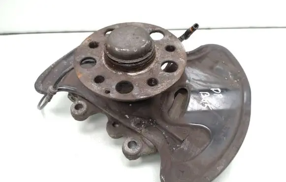 Mercedes-Benz C W204 Front wheel hub spindle knuckle 20402 A2044202644 A2049054305