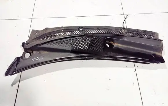 Nissan Primera Wiper trim 66863au310