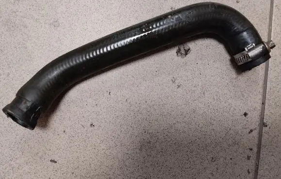 Mercedes-Benz Sprinter W906 Engine coolant pipe/hose A9068322223