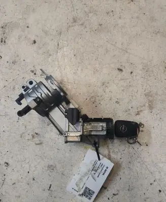 Opel Zafira B Ignition lock 281726